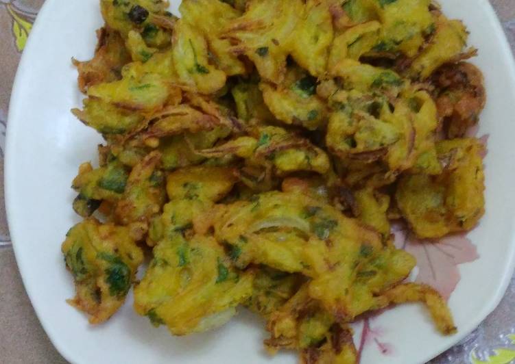 Recipe of Any-night-of-the-week Atte ki pakodi