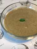 Sauce salade à la moutarde aigre douce, basilic et ciboulette