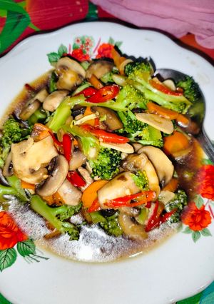 Foto resep Ca Brokoli Jamur Kancing