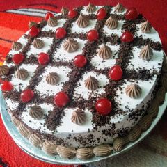 A picture of Chocolate Cake or Black forest cake.