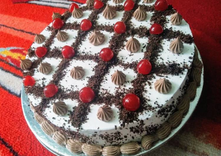 Simple Way to Prepare Homemade Chocolate Cake or Black forest cake