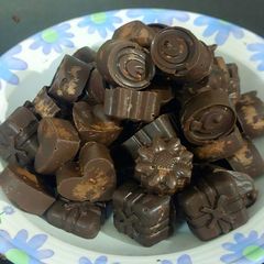 QUICK & EASY HOMEMADE DRY FRUITS CHOCOLATES🍫 A picture of QUICK & EASY HOMEMADE DRY FRUITS CHOCOLATES🍫.