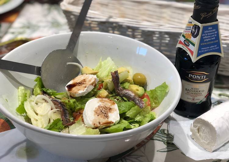 Ensalada fácil con queso de Cabra