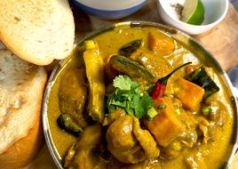 Vietnamese Curry Chicken | Cà Ri Gà
