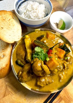 A picture of Vietnamese Curry Chicken | Cà Ri Gà.