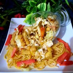Coconut spaghetti salad A picture of Coconut spaghetti salad.