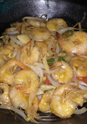 Foto resep Tumis Udang Saus tiram Pedas Mix Toge