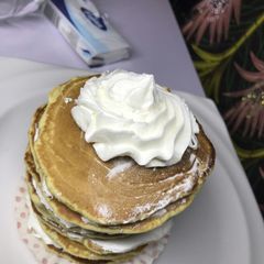 Fluffy pancakes A picture of Fluffy pancakes.