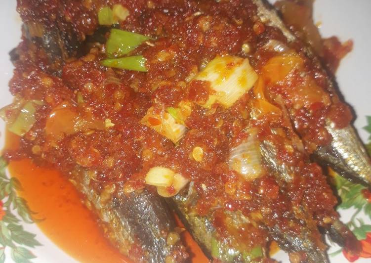Resep 41.Sambal pindang cue(ikan keranjang) yang Lezat Sekali