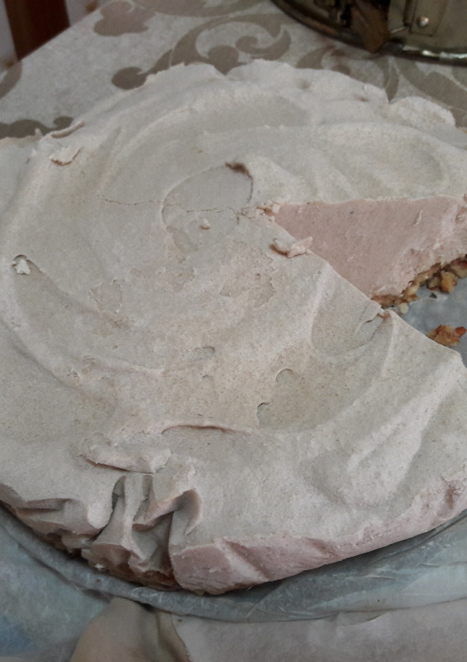 Una foto de Tarta de queso sin gluten y vegana (versión sin horno) 🍰