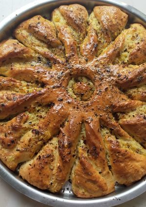 A picture of Sunflower bread with Cream cheese and Potato stuffing.