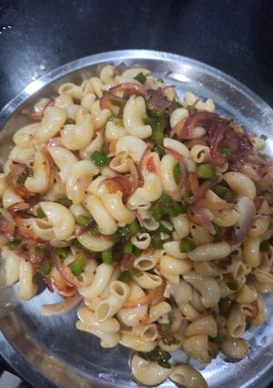 मसाला मैकरॉनी (masala macaroni recipe in Hindi) रेसिपी मुख्य फोटो