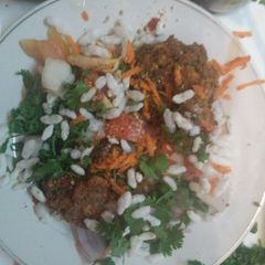 A picture of Dhal Vada Chaat.