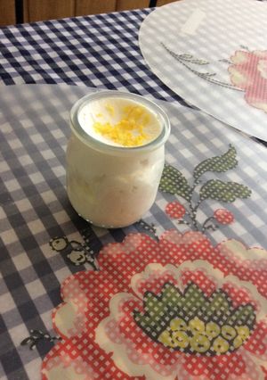 Una foto de Mousse de 🍋 limón, fácil