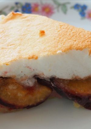 Habos szilvás pite recept fotója