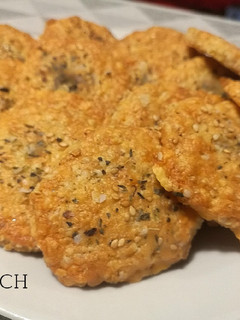 Una foto de Galletas de avena y queso curado