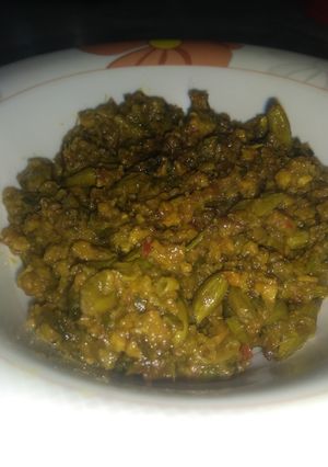 A picture of Qeema Kachnaar.