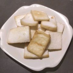 A picture of Fried Fish Cake.