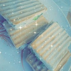 A picture of Tasty and sweet toasted sirdine sandwitch.