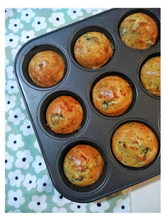 Una foto de Muffins de brócoli súper tiernos