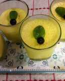 Gelatina de agua sabor piña con leche