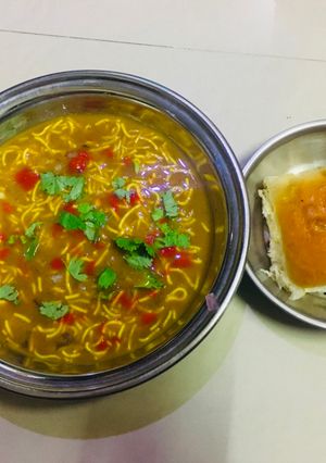 सेव उसल (Sev usal recipe in hindi) रेसिपी मुख्य फोटो