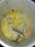 Ikan tuna asap masak kuah