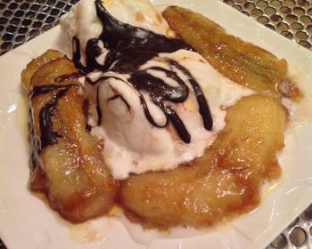 Fast Cooking Methods Caramelized Banana splits with chocolate sauce Delicious Steady