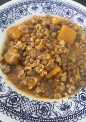 Una foto de Lentejas con quinoa