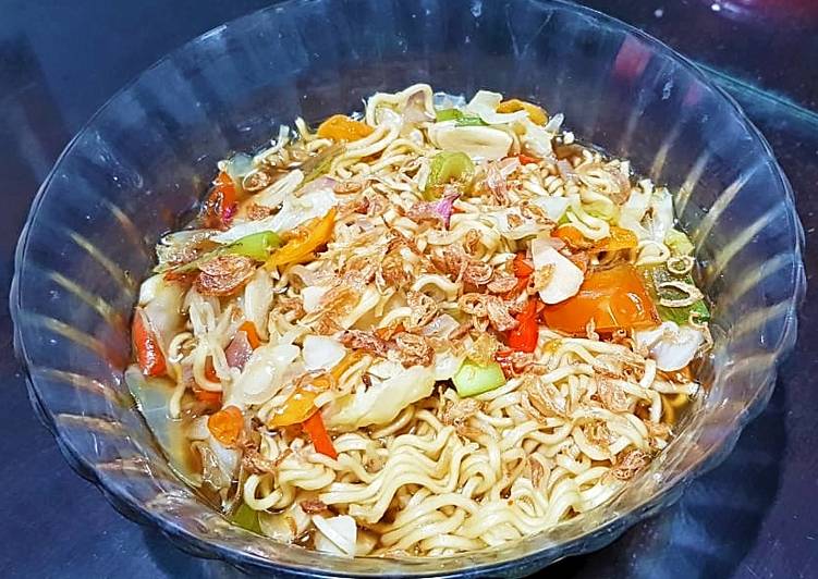 Langkah Mudah untuk Membuat Mie Goreng Nyemek Sayuran yang Lezat