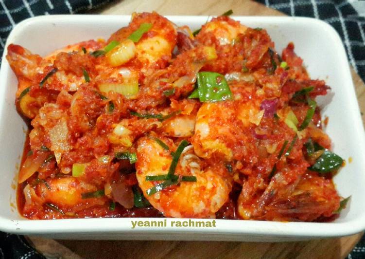 Resep Udang saus cabe merah yang Bisa Manjain Lidah