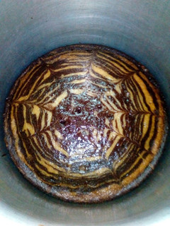 માર્બલ કેક - એગલેસ કેક (Marble Cake Eggless Cake Recipe in Gujarati) રેસીપી મુખ્ય ફોટો