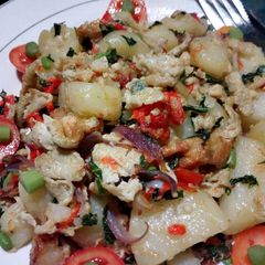 A picture of Irish Potato, Egg & Veggie Fries..