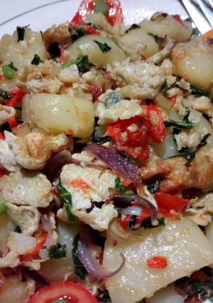 A picture of Irish Potato, Egg & Veggie Fries..