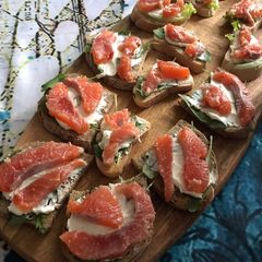 A picture of Easy salted salmon.