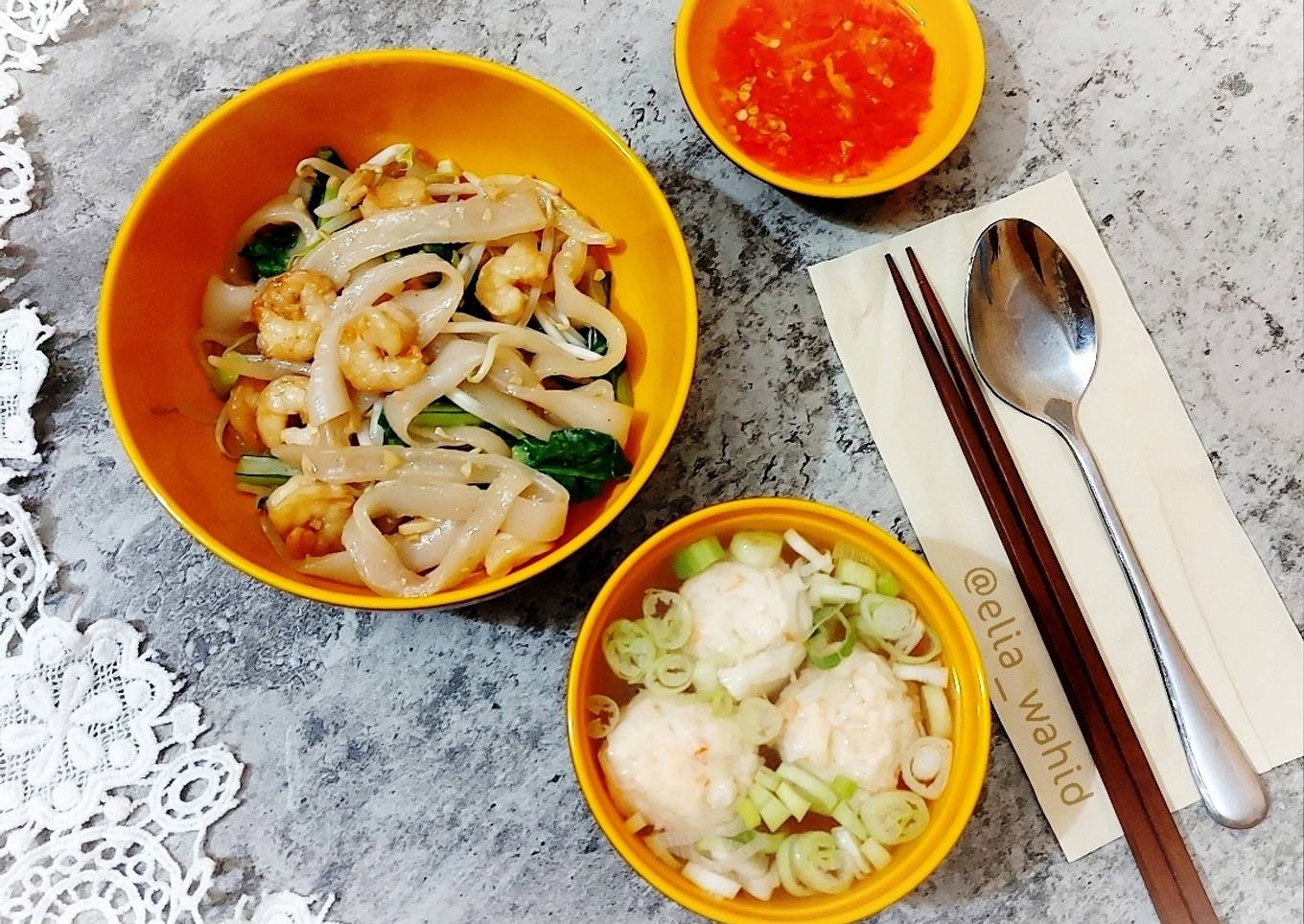 Kwetiau Kuah Bakso Udang
