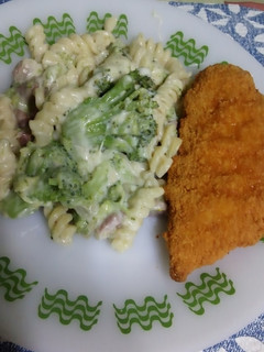 Foto de Macarrão ao Molho Branco com Brócolis
