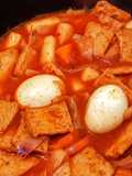 Tteokbokki (spicy rice cake)