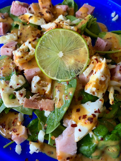 Una foto de Ensalada 🥗 rápida y fit