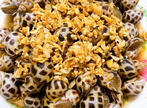 Hình của món Ốc hương xào bơ tỏi.