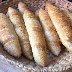 A picture of Mini baguettes.