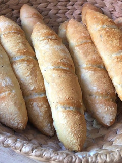 A picture of Mini baguettes.