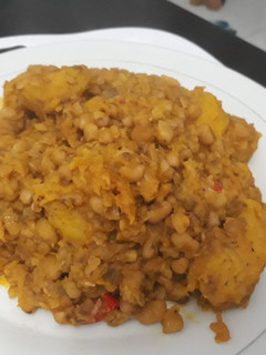 A picture of Porriage beans with ripe plantain.