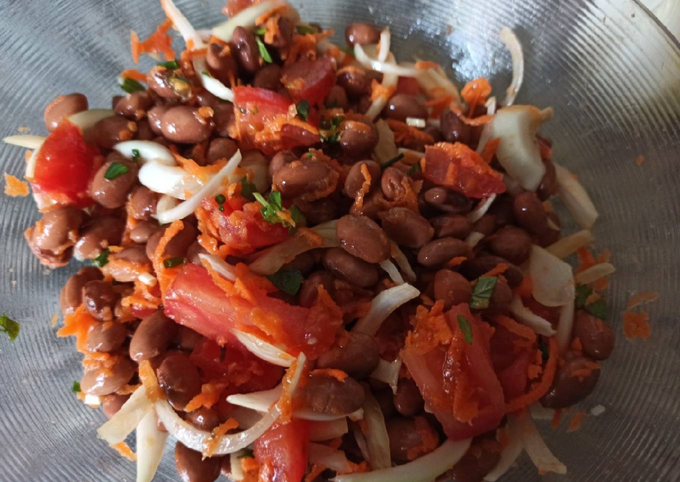 Ensalada de porotos frutilla