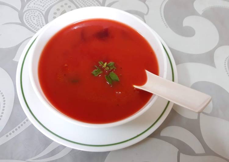 Easy Basil Beetroot Soup