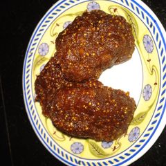 A picture of Dates and figs fudge.