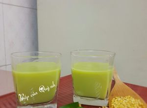 Hình của món Sữa đậu xanh lá dứa.