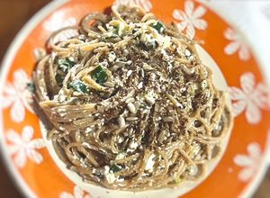 Una foto de Fideos con salsa de ricotta y nueces
