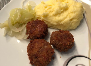 Hagyma nélküli sajtos fasírt🍴😋 recept fotója