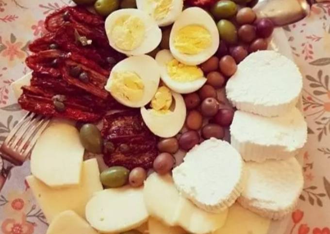 Ricetta di Premiato Antipasto contadino per Pasqua